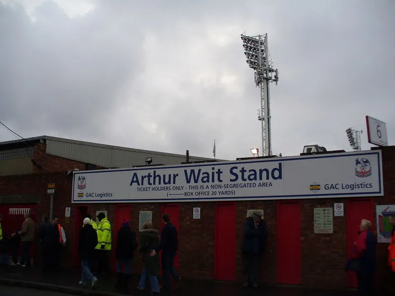 Khán đài Arthur Wait, nơi chứng kiến bao trận cầu nảy lửa tại Selhurst Park
