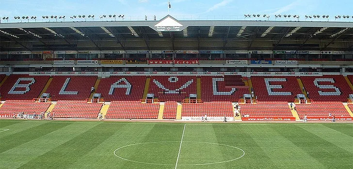Khán đài John Street tại Bramall Lane, nơi quy tụ không khí gia đình của Sheffield United