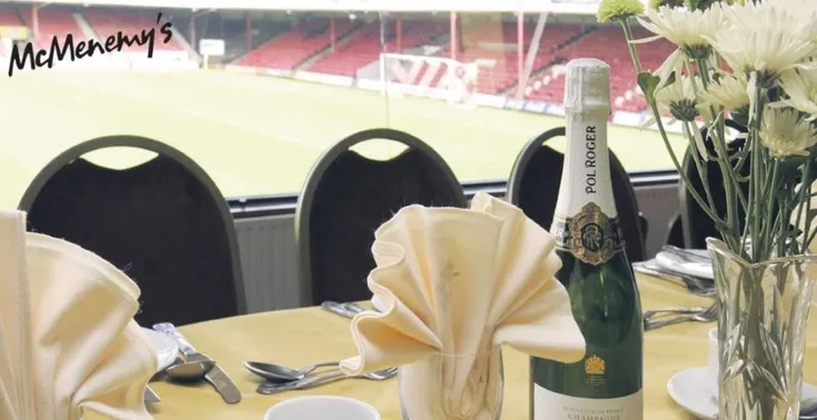 Không gian khu vực Hospitality tại Blundell Park, được trang bị để phục vụ các gói dịch vụ cao cấp