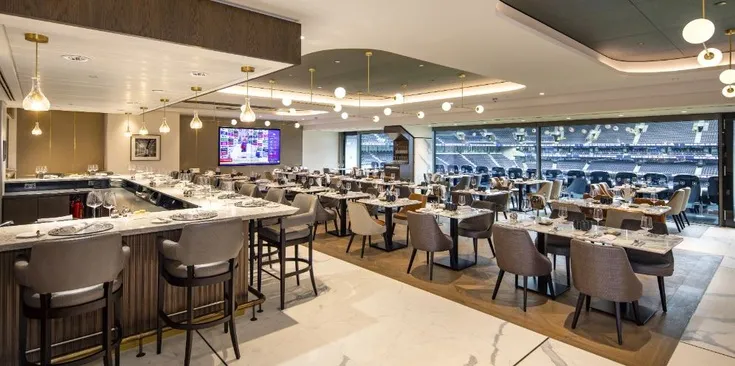 Khu vực khách sạn cao cấp H Club tại sân Tottenham Hotspur, nơi trải nghiệm đẳng cấp dành cho người hâm mộ
