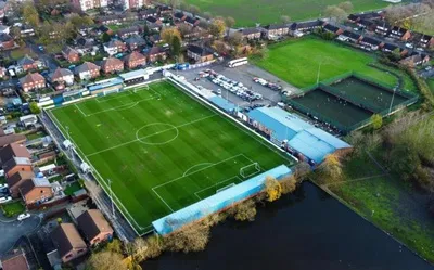 Sân vận động Neuven Stadium, thánh địa lịch sử của Radcliffe FC