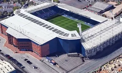Tổng quan kiến trúc sân The Hawthorns nhìn từ trên cao, biểu tượng của West Bromwich Albion.